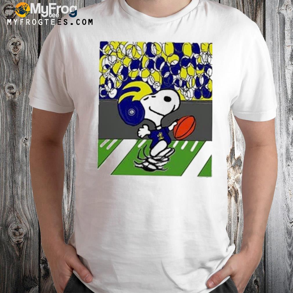 Michigan Wolverines Snoopy Wearing Maize and Blue T-Shirt