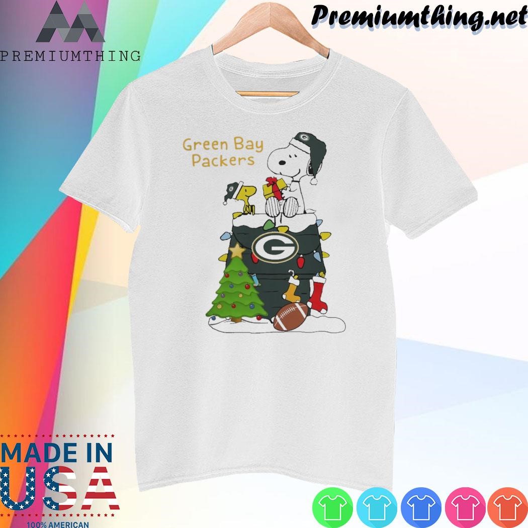 Design Green Bay Packers Peanuts Snoopy And Woodstock Merry Christmas 2023 Shirt