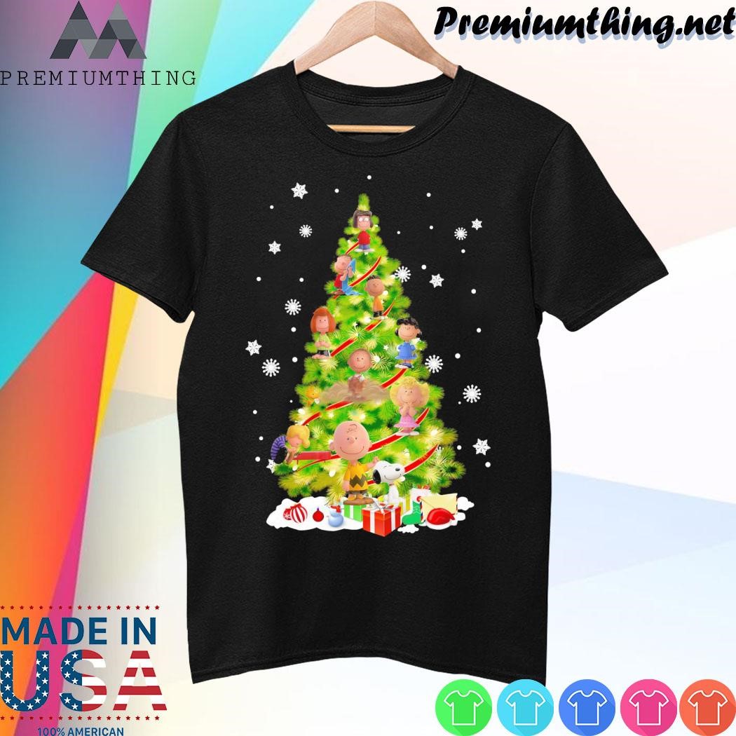 Design Pine tree Snoopy and friends merry christmas shirt