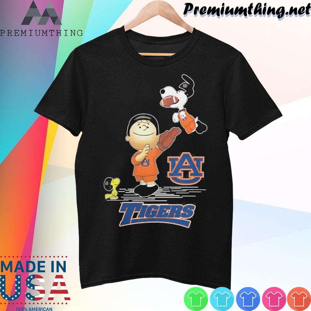 Design Snoopy And Woodstock Auburn Tigers The Peanuts Christmas 2023 shirt