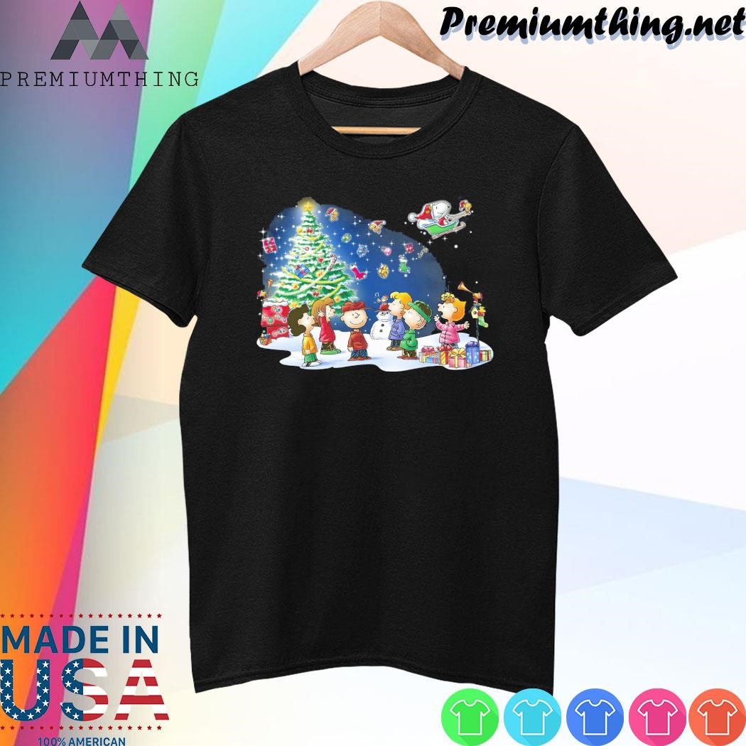 Design Snoopy and Woodstock hat santa give gifts to you merry christmas shirt